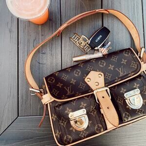 Louis Vuitton Monogram Hudson PM Vintage Shoulder Bag